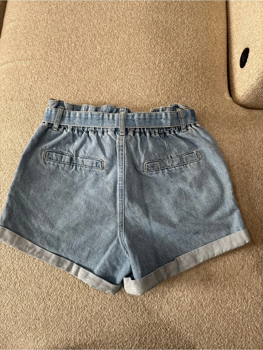 Garage ClothingHigh-Waist Light Blue Denim Paperbag Shorts with Belt (Size 5)